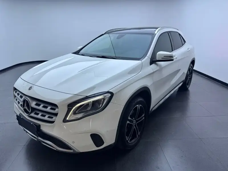 Mercedes-Benz GLA, 2018