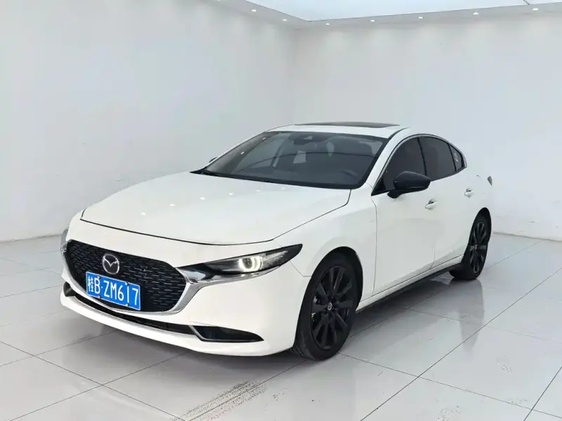 Mazda 3 Axela, 2024
