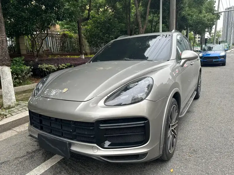 Porsche Cayenne, 2013