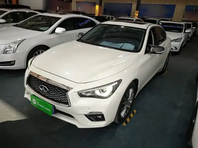 Infiniti Q50L, 2022