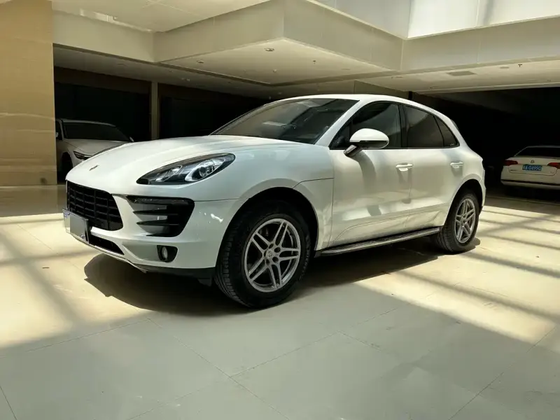 Porsche Macan, 2016
