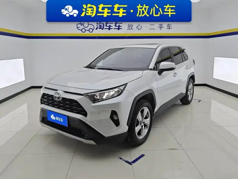 Toyota RAV4, 2023 — фото 1