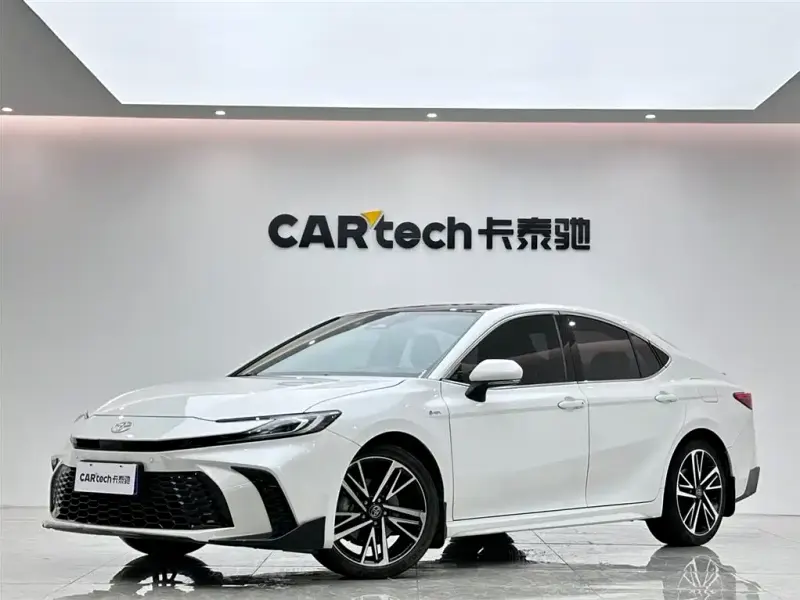Toyota Camry, 2024