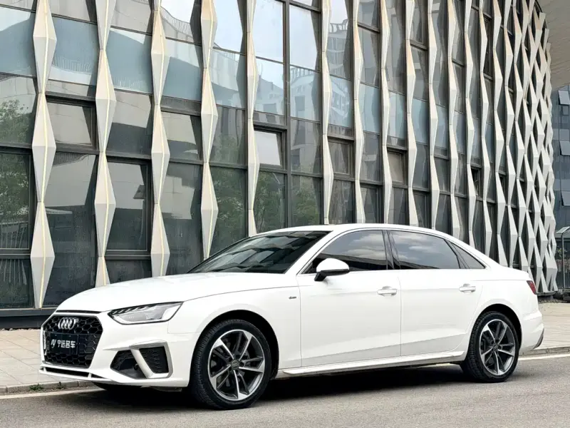 Audi A4L, 2021 — фото 1