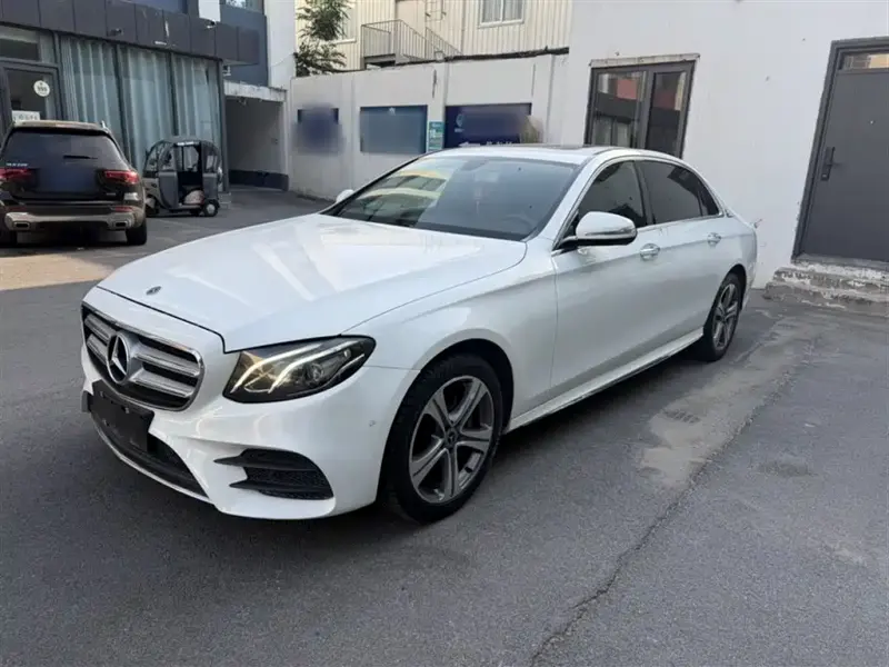 Mercedes-Benz E-Class, 2018 — фото 1