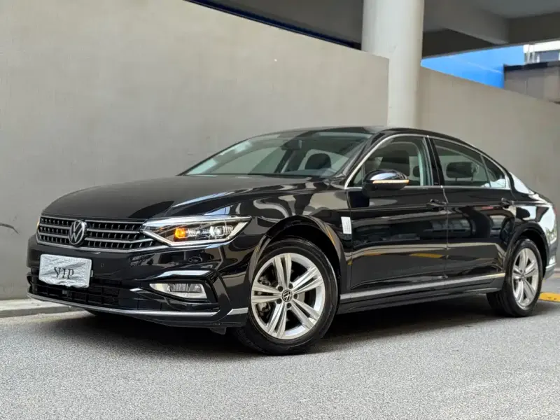 Volkswagen Magotan, 2023