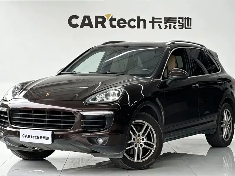 Porsche Cayenne, 2015