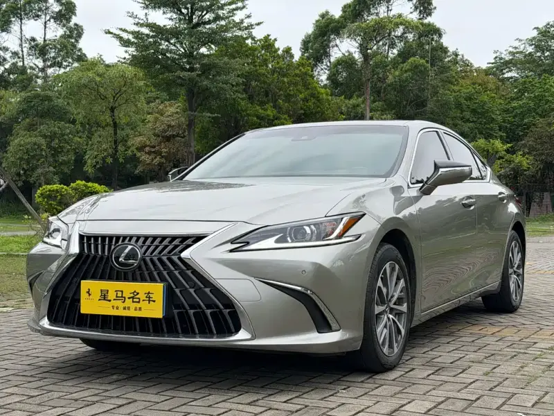 Lexus ES, 2023 — фото 1