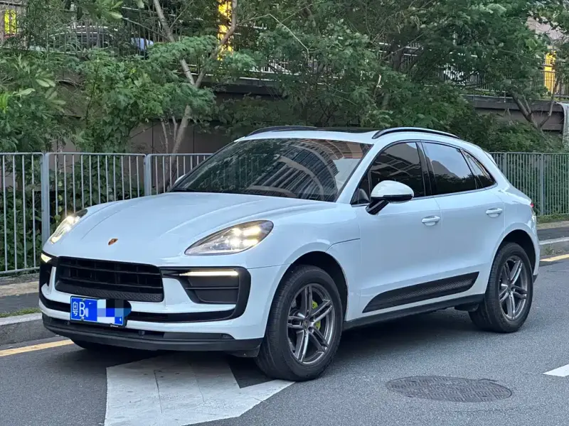 Porsche Macan, 2022