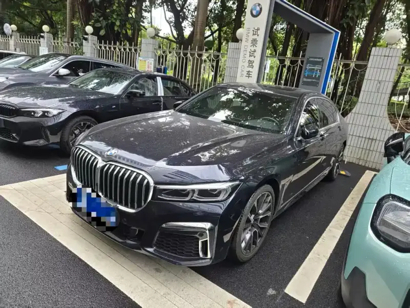 BMW 7 Series, 2022