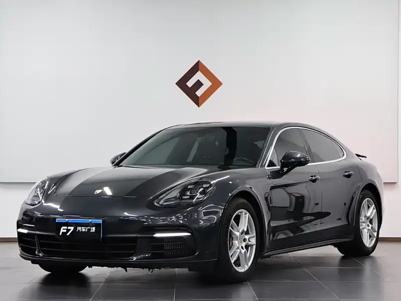 Porsche Panamera, 2019