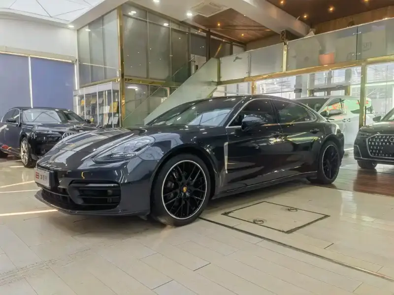 Porsche Panamera, 2021