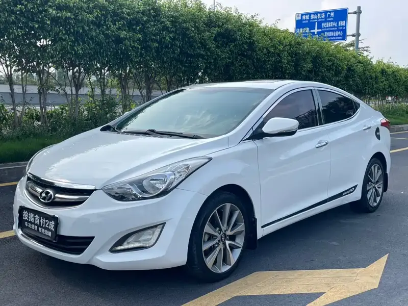 Hyundai Elantra Langdong, 2015