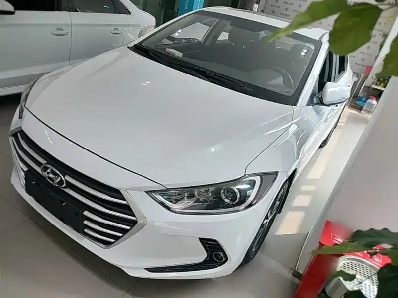 Hyundai Elantra, 2017