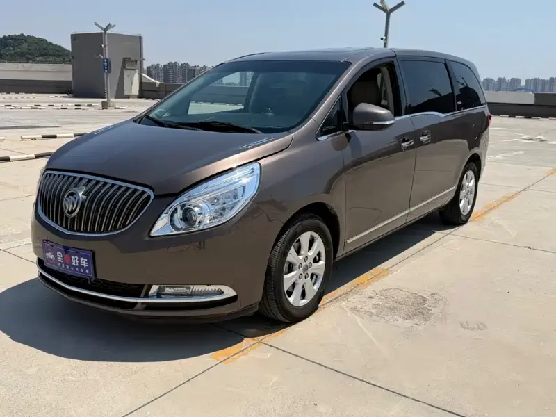 Buick GL8, 2015