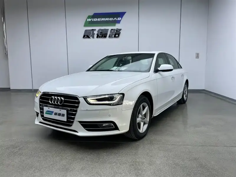 Audi A4L, 2015 — фото 1