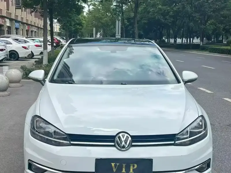 Volkswagen Golf, 2020