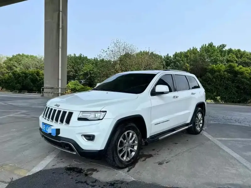 Jeep Grand Cherokee (Import), 2015