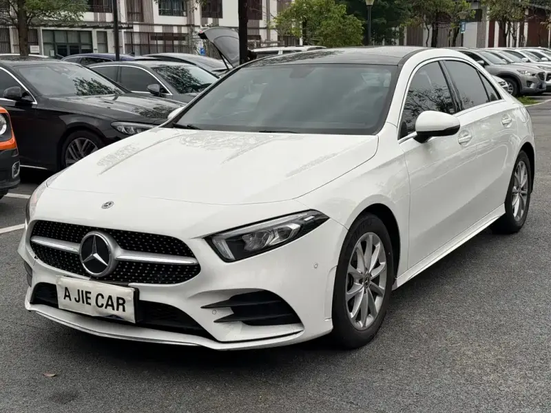 Mercedes-Benz A-Class, 2021 — фото 1