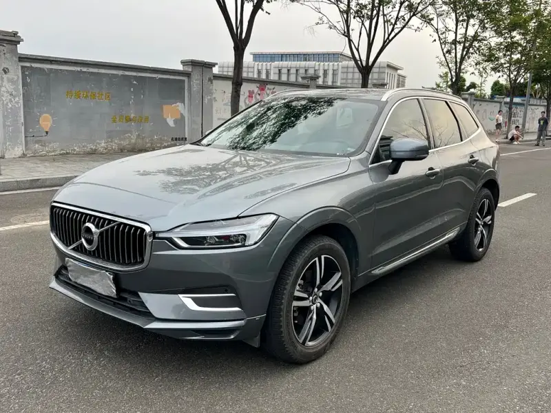 Volvo XC60, 2020 — фото 1