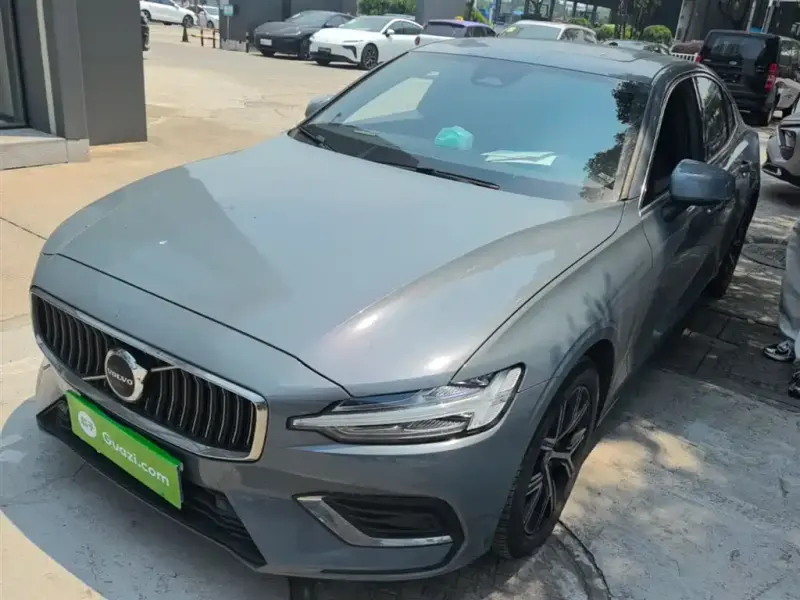 Volvo S60, 2023