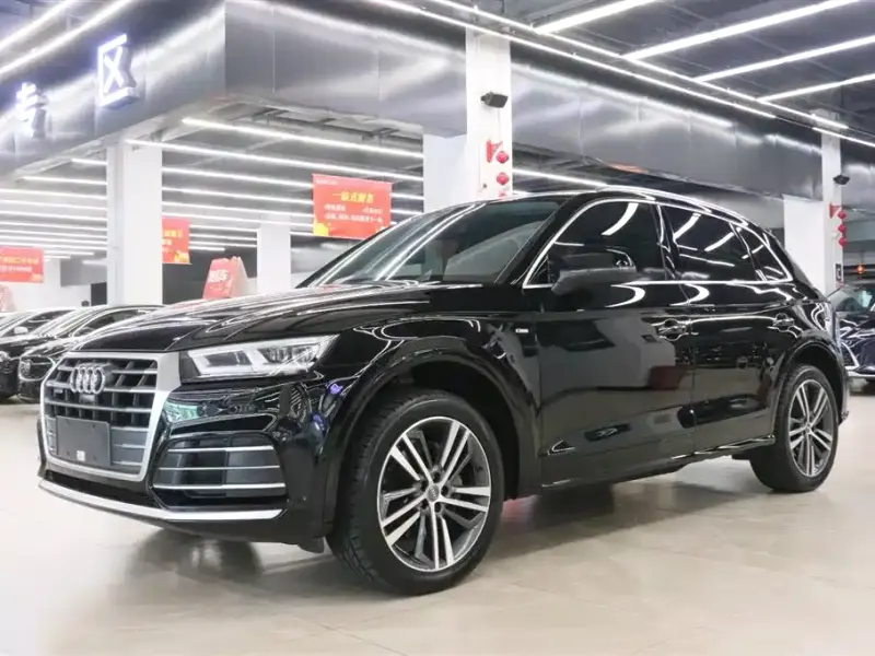 Audi Q5L, 2021