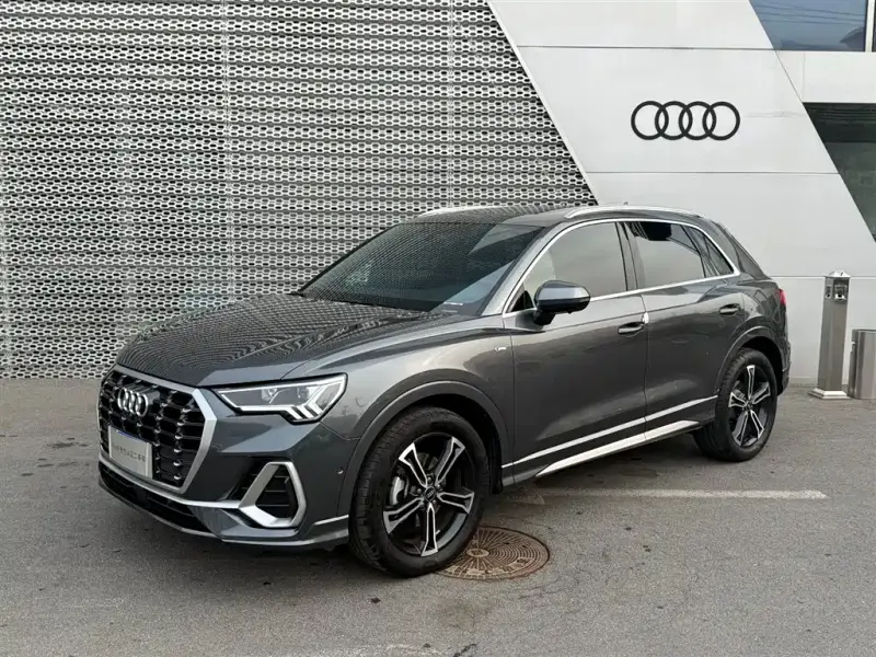 Audi Q3, 2022