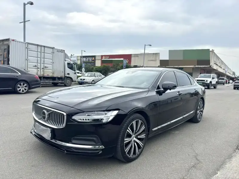 Volvo S90, 2023