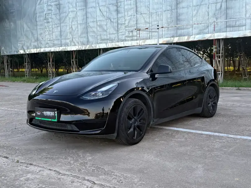 Tesla Model Y, 2023
