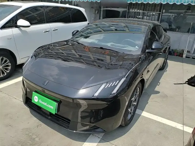 Lynk & Co Z10, 2025