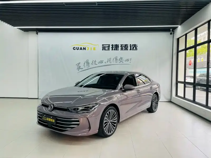 Volkswagen Passat, 2024