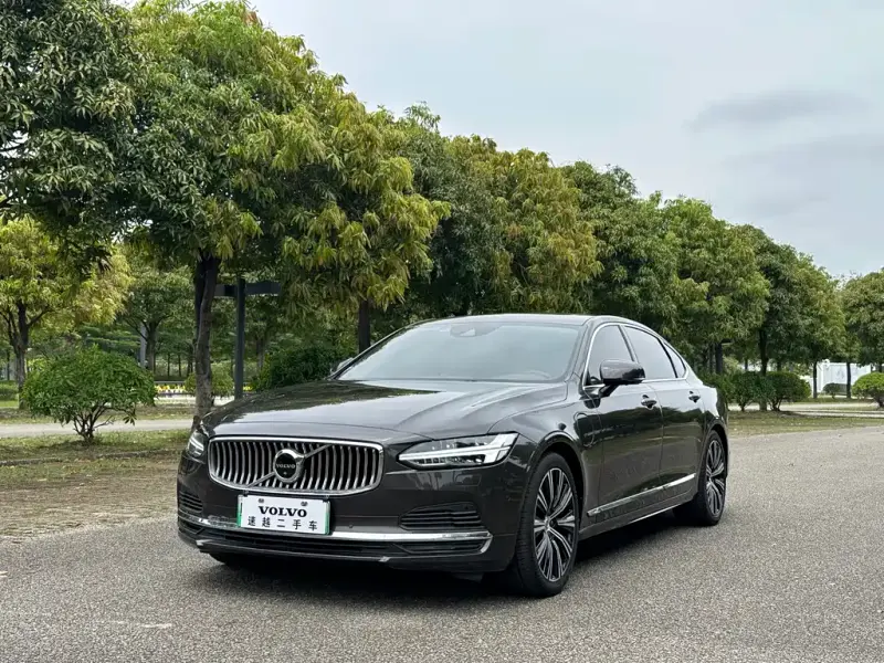 Volvo S90 PHEV, 2021