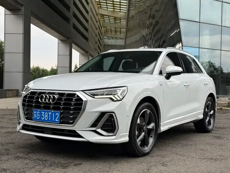 Audi Q3, 2022