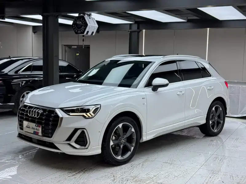 Audi Q3, 2022