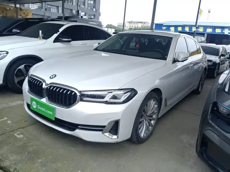 BMW 5 Series, 2022