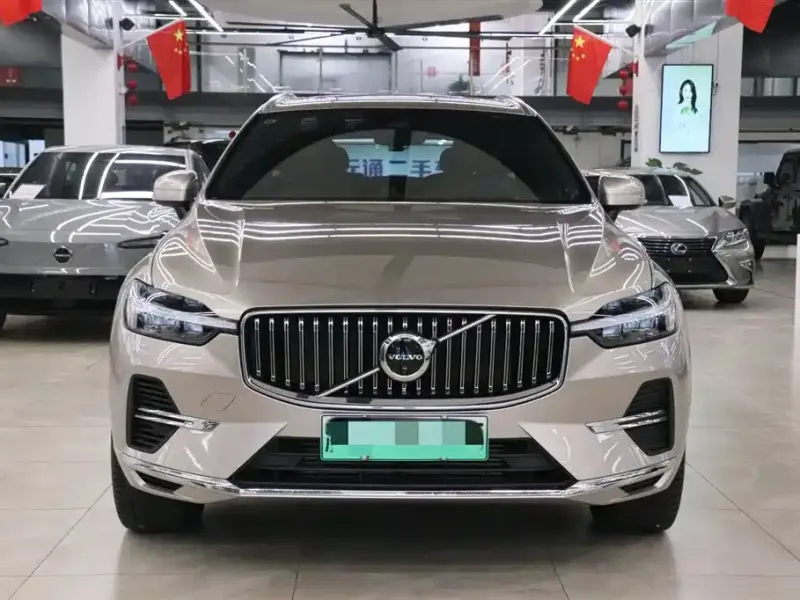 Volvo XC60 PHEV, 2024