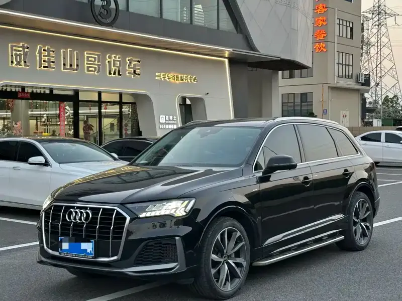Audi Q7, 2021 — фото 1