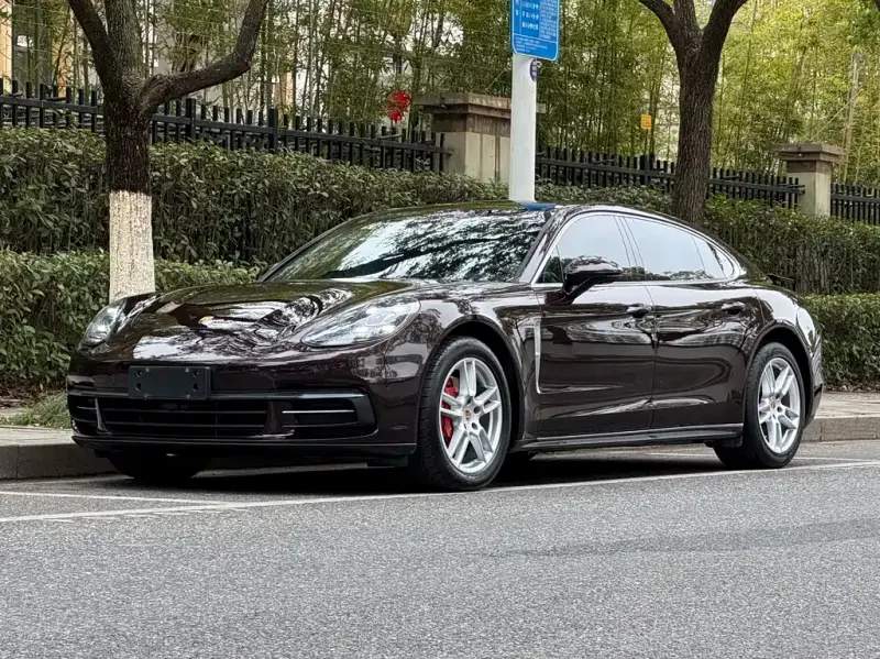 Porsche Panamera, 2018