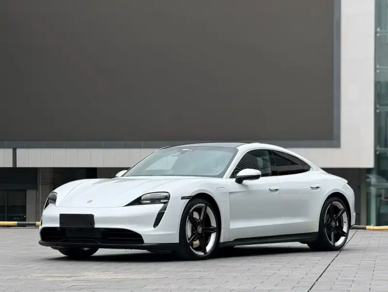 Porsche Taycan, 2021