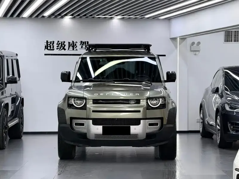 Land Rover Defender, 2022