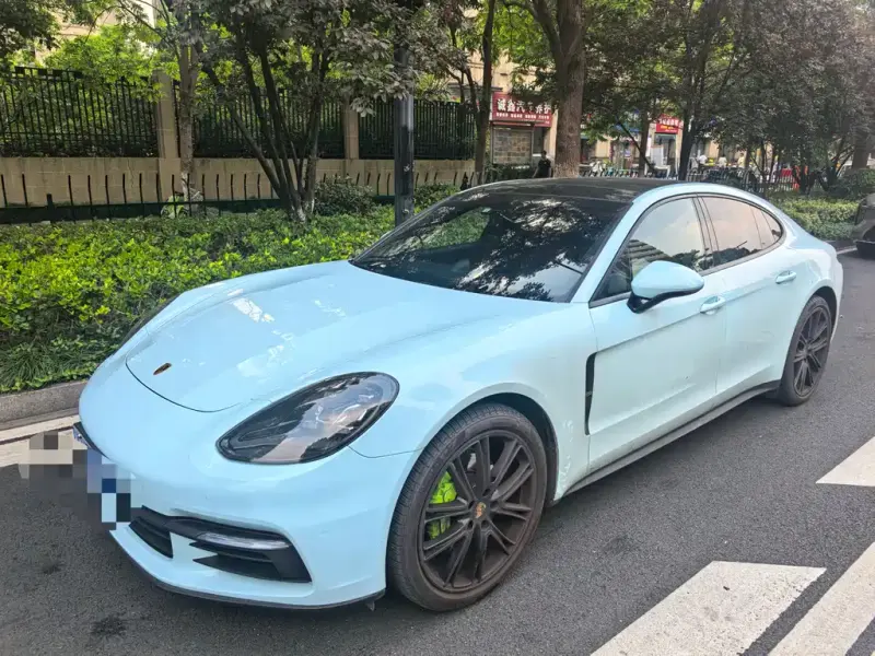 Porsche Panamera, 2020