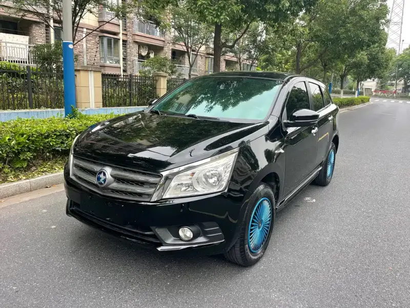 Venucia T70, 2015