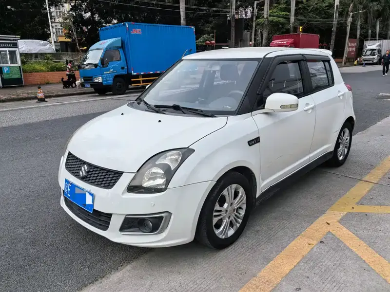 Suzuki Swift, 2013 — фото 1