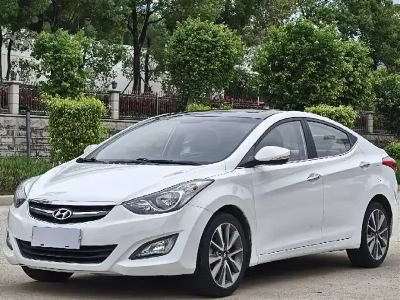Hyundai Elantra Langdong, 2015
