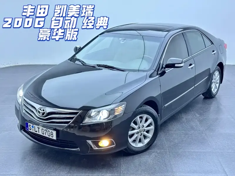 Toyota Camry, 2014 — фото 1