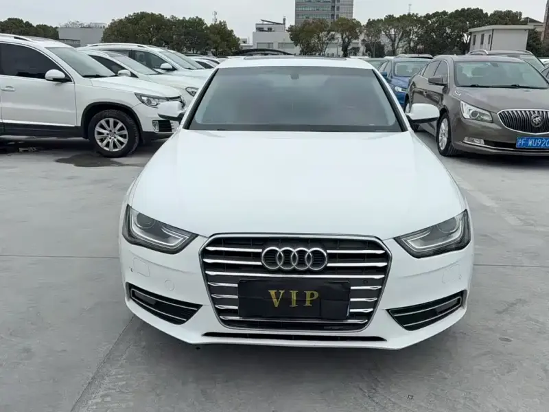 Audi A4L, 2015 — фото 1