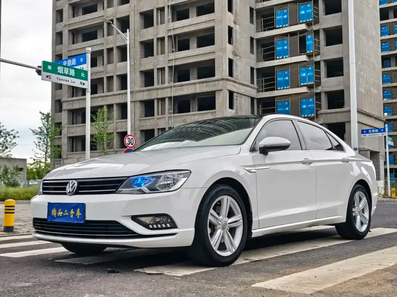 Volkswagen Lamando, 2015