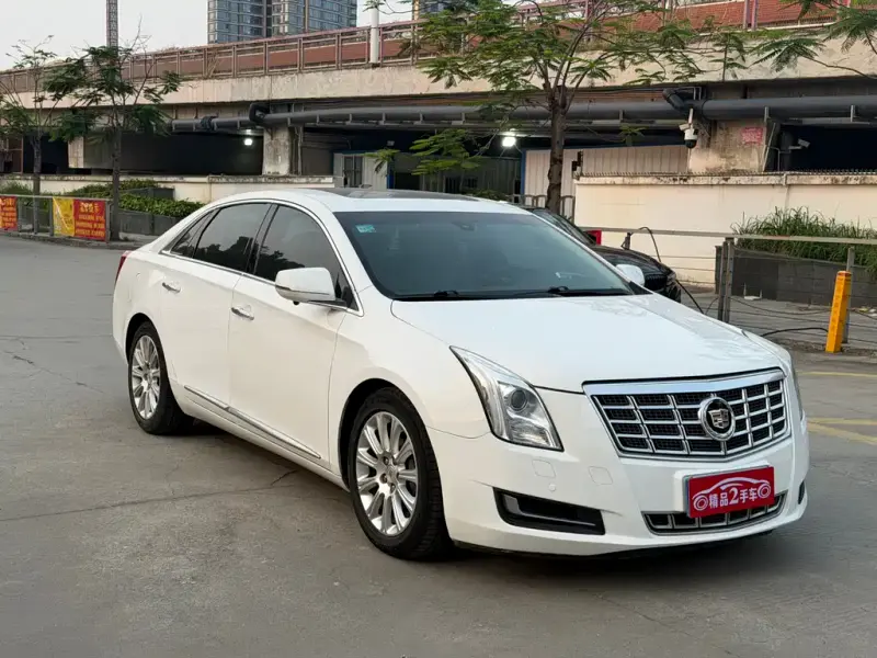 Cadillac XTS, 2015