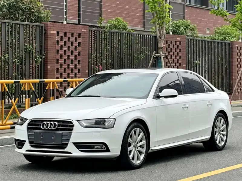 Audi A4L, 2015 — фото 1