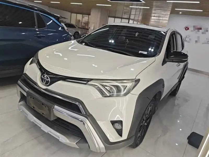 Toyota RAV4, 2019 — фото 1